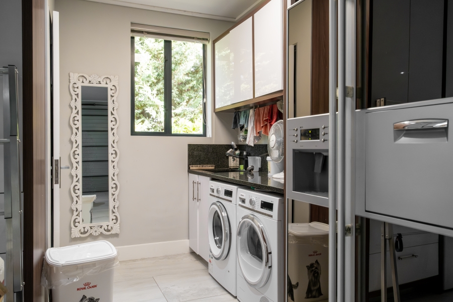 4 Bedroom Property for Sale in Pearl Valley at Val de Vie Western Cape